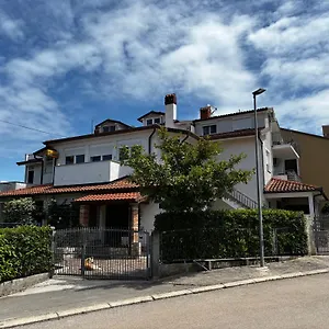 Rozi Umago